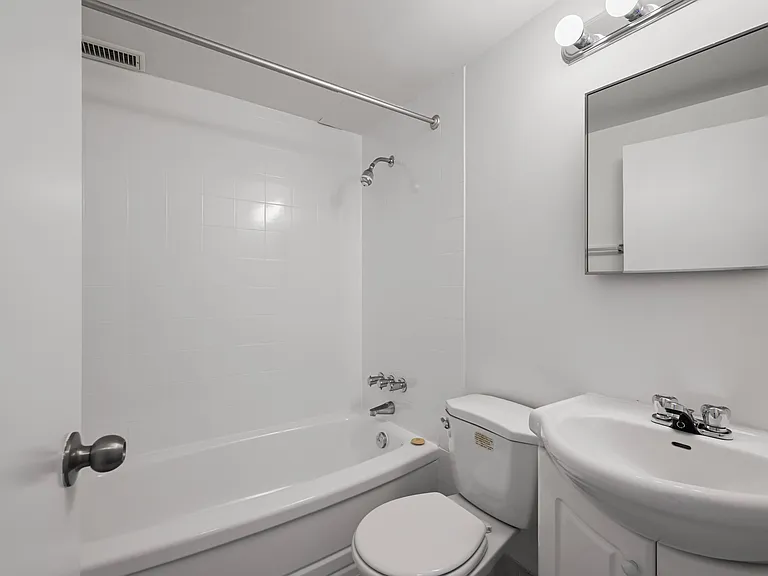 703 14th Ave SW — Photo 11