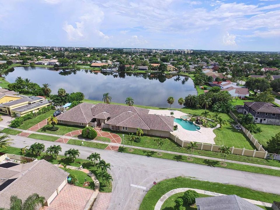 1st image of 7248 NW 48th Ct