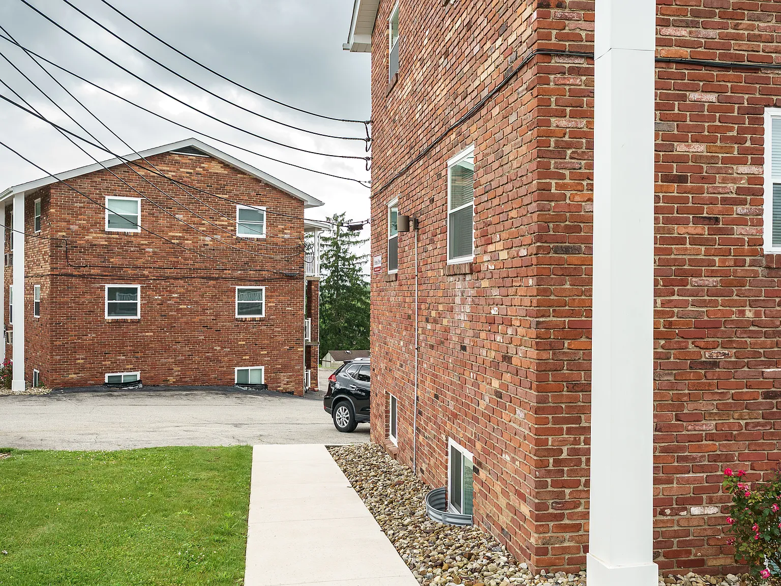 2 bed, 1000 sqft, $1,000 — Photo 4