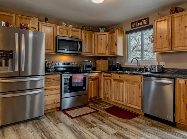 2114 10th St, Cody, WY 82414