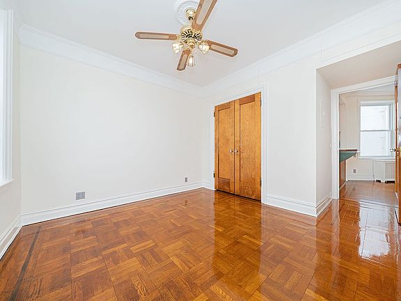 4th image of 728 41st St APT 3F
