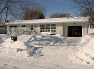 6 S Park Pl, Plymouth, WI 53073