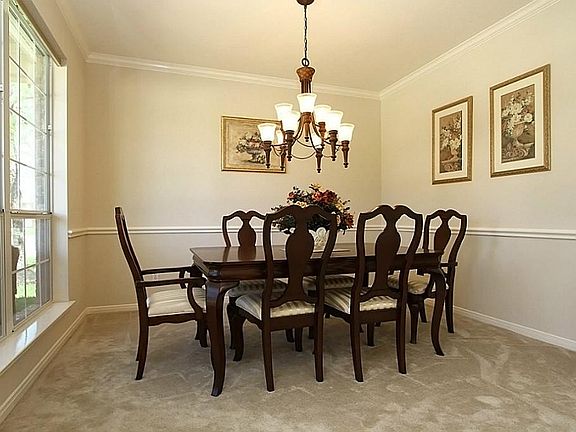 3rd image of 19010 Rocky Briar Ct