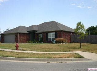 12406 E 126th Pl, Collinsville, OK 74021