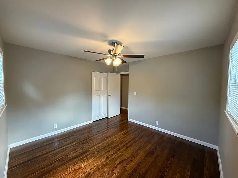 1518 Eastview Ave — Photo 19