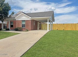 907 W End Dr, New Iberia, LA 70560