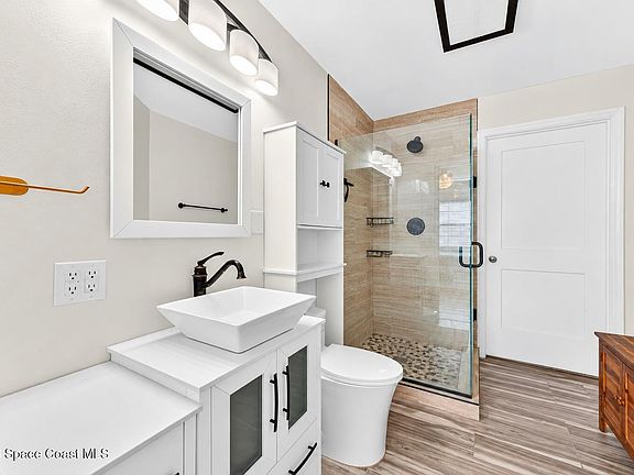 3rd image of 405 Tortoise View Cir