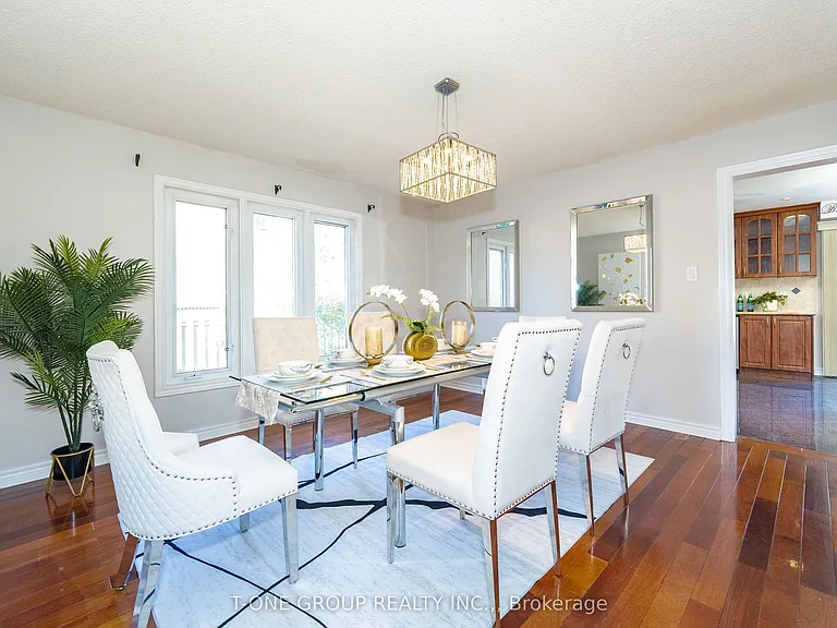 382 Elgin Mills Rd W — Photo 13