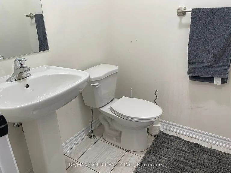 537 Veterans Dr — Photo 19