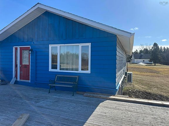 5th image of 159 Old Post Rd