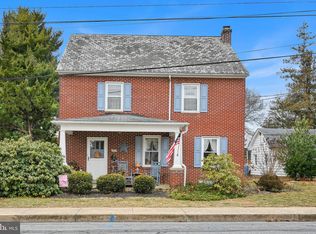 5870 Pine St, East Petersburg, PA 17520