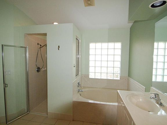5th image of 4432 Onega Cir