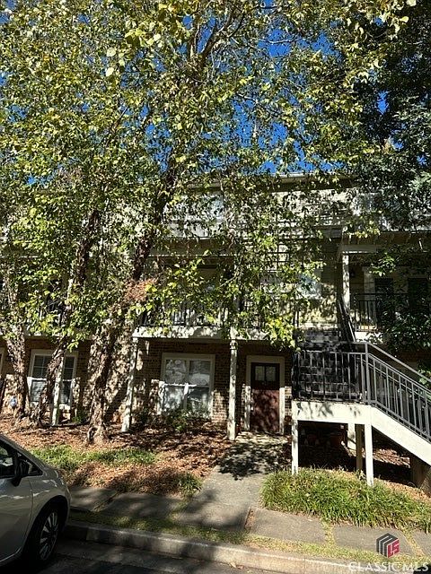 1st image of 490 Barnett Shoals Road #409
