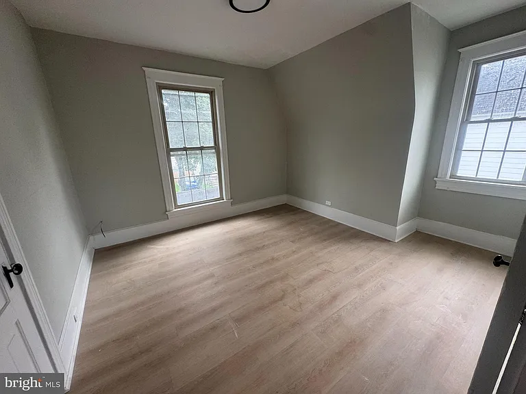 15 S Welles Ave — Photo 3