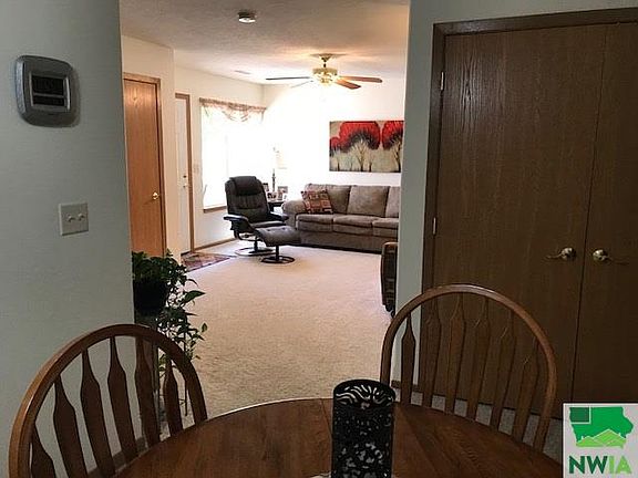 3rd image of 1161 Meadow View Ct Unit 4