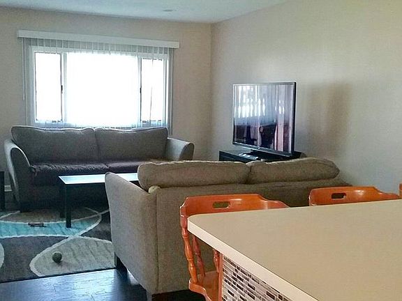 5th image of 1022 Pine St