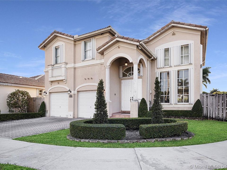 1st image of 4844 NW 113th Pl