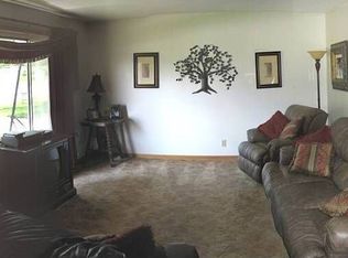 700 Sunset Dr, Morrison, IL 61270