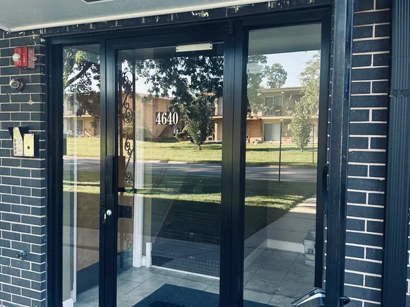 4640 153rd St #2W, Oak Forest, IL 60452