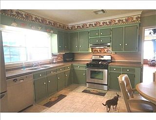 5th image of 2311 Miller Ave