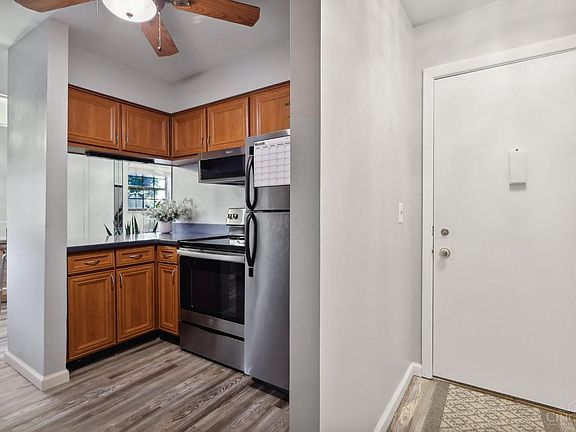 5th image of 4330 Villa Dr #4