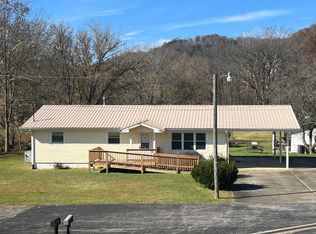 22 Clark Dr, Prestonsburg, KY 41653