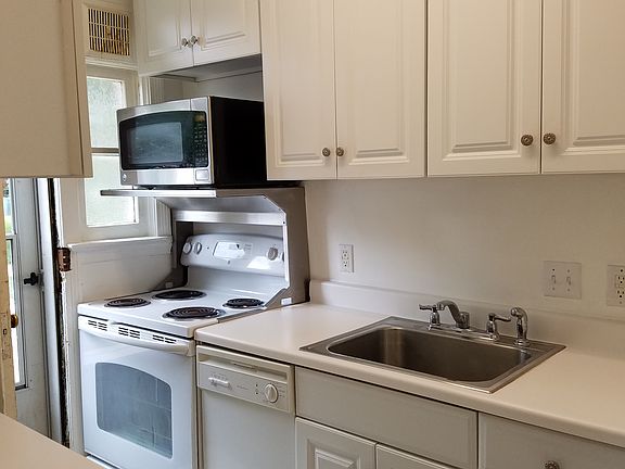 5th image of 4 Ashby St APT A