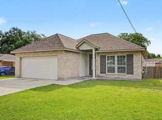 213 Barton Ave, Luling, LA 70070