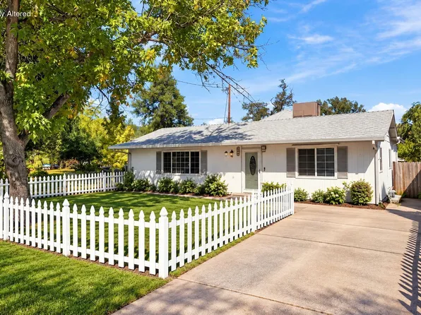 2041 Grand Coulee Blvd, Shasta Lake, CA 96019