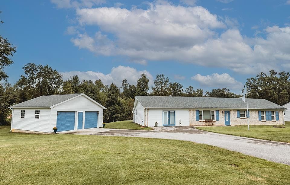 1st image of 147 Windflower Dr