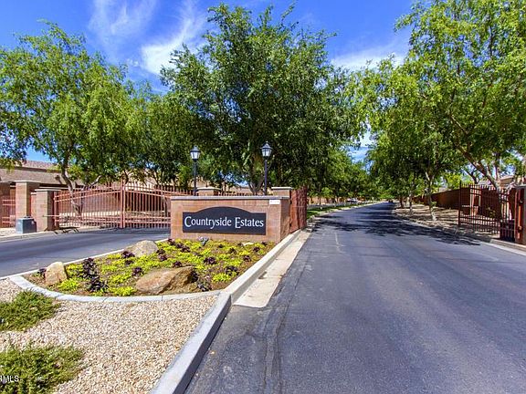 3rd image of 2028 E Mead Pl
