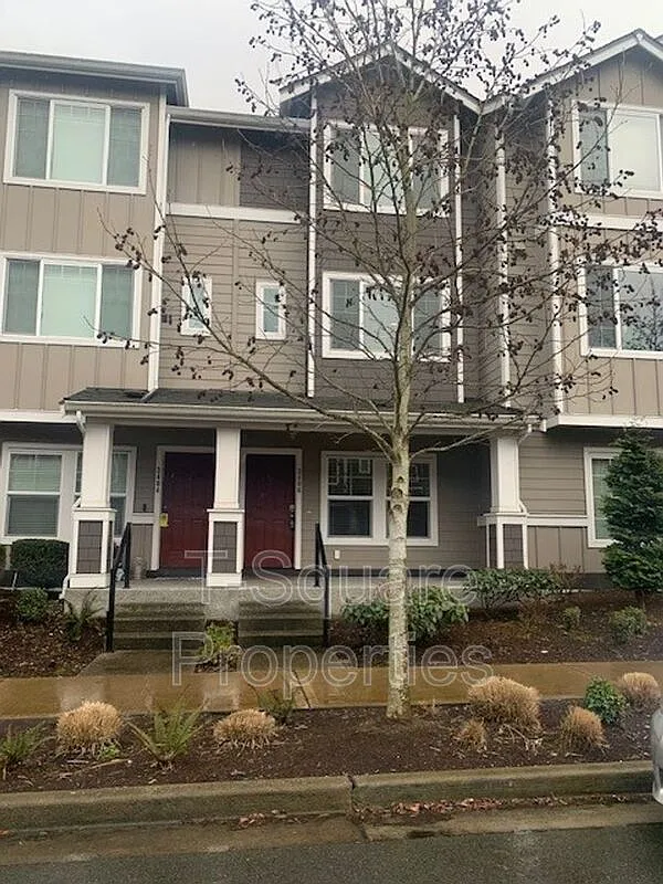 2 bed, 2.5 bath, 1425 sqft, $2,700 — Photo 1