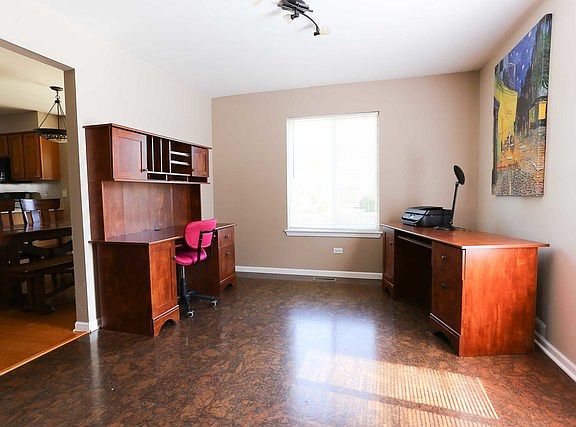 4th image of 2754 Olympic Ct