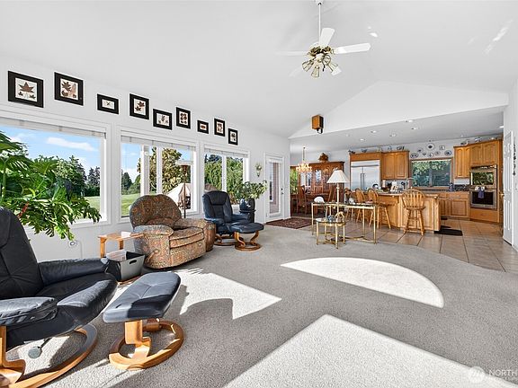 4th image of 5002 131st Avenue Ct E