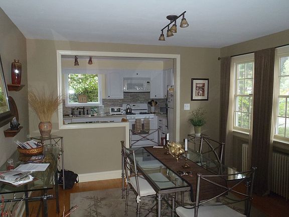 Dining Room & Kitchen
