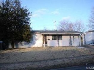 1995 Tahoe Dr, Florissant, MO 63031