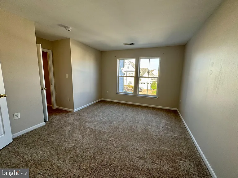 1308 Walker Dr — Photo 15