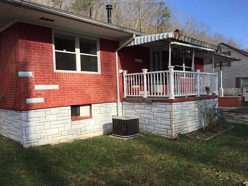2nd image of 1716 Sugar Creek Dr