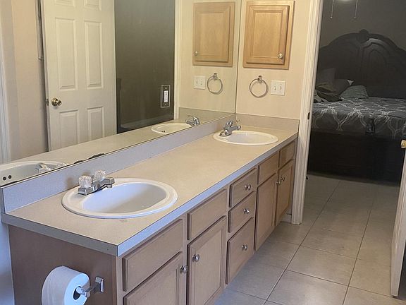 5th image of 2868 SW Vittorio St