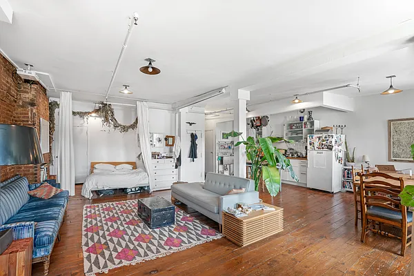 Rented by Halstead Real Estate | media 8