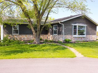 W5952 Plateau Rd, Elkhart Lake, WI 53020