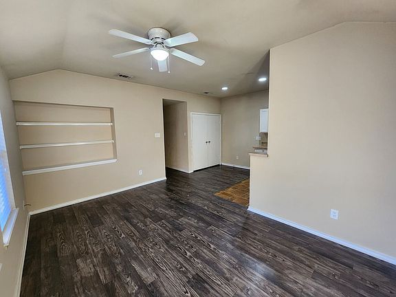 3rd image of 3522 8th Ave