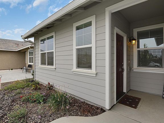 4th image of 2068 River Wood Dr