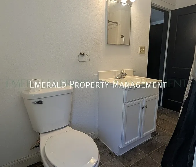 326 N Independence Ave — Photo 14