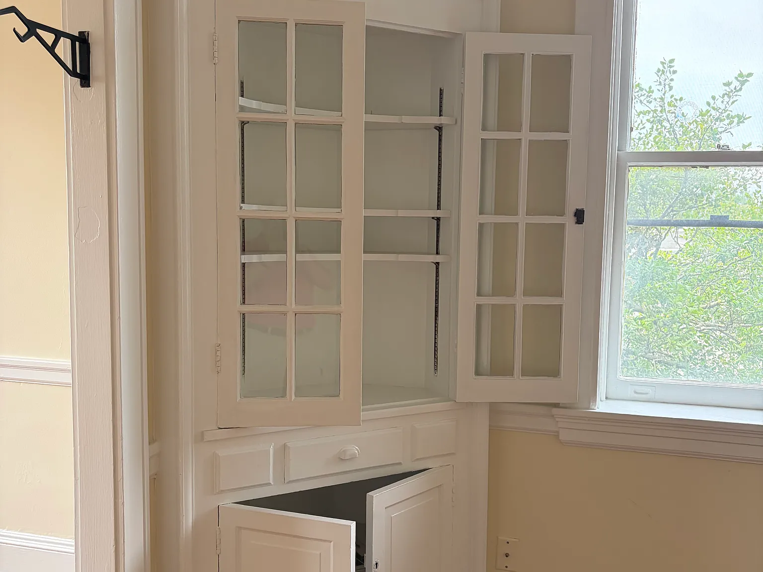 2 bed, 900 sqft, $1,600 — Photo 4