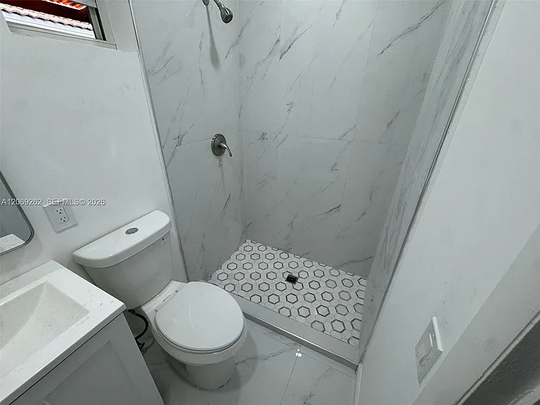 3171 SW 26th St #3 — Photo 3