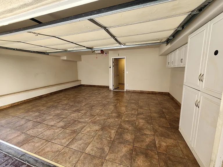 13620 Valerio St #10 — Photo 52
