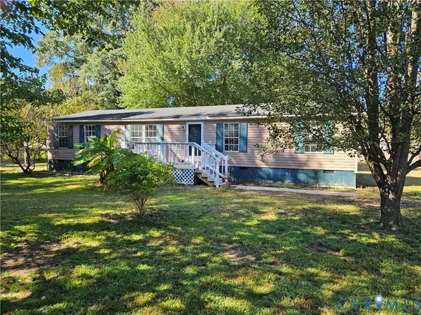 3168 Dog Town Ln, Hayes, VA 23072