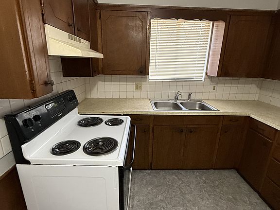 2nd image of 3005 N 57th St