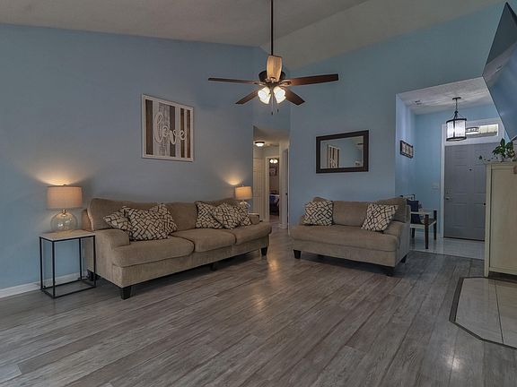 5th image of 5717 Lincoln Pointe Blvd